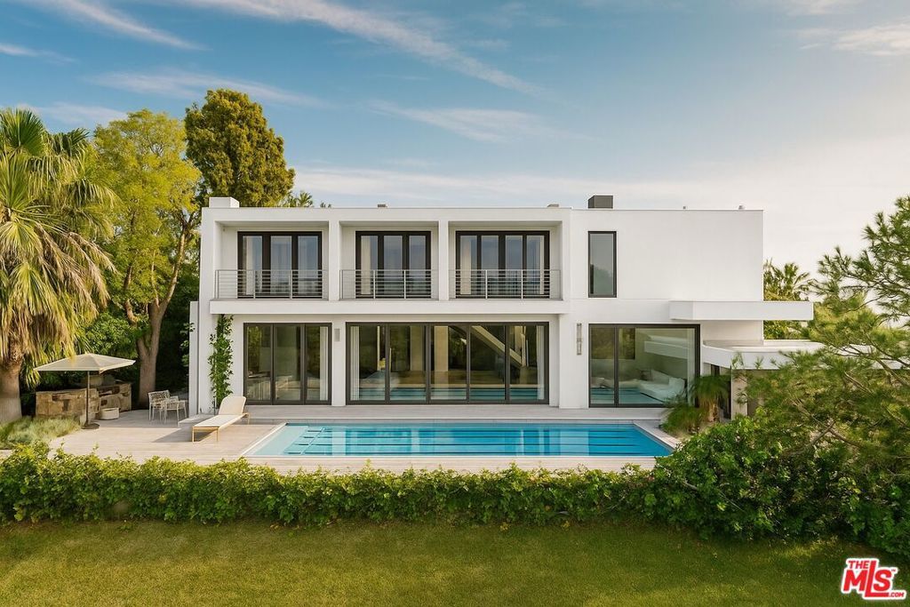 Photo of 1111 Bel Air Place, Los Angeles, CA 90077 (MLS # 25556875)