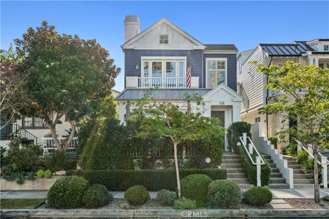 Photo of 516 Avocado AVE, Corona Del Mar, CA 92625 (MLS # NP26225107)