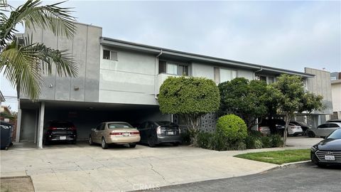 Photo of 3525 Jasmine Avenue, Los Angeles, CA 90034 (MLS # SR25197535)