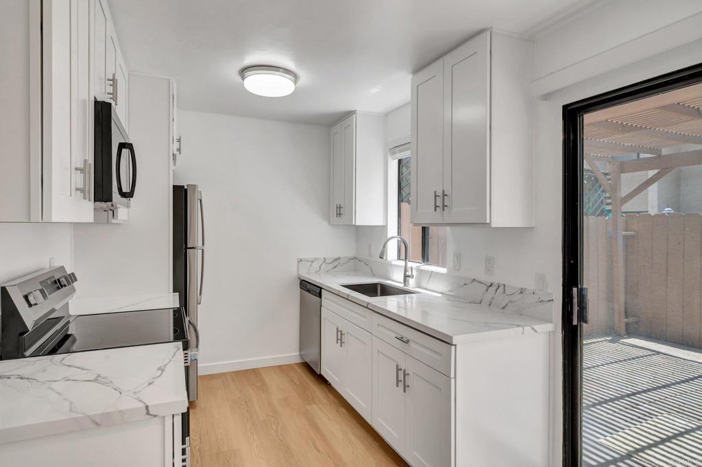 12553 Mapleview 15