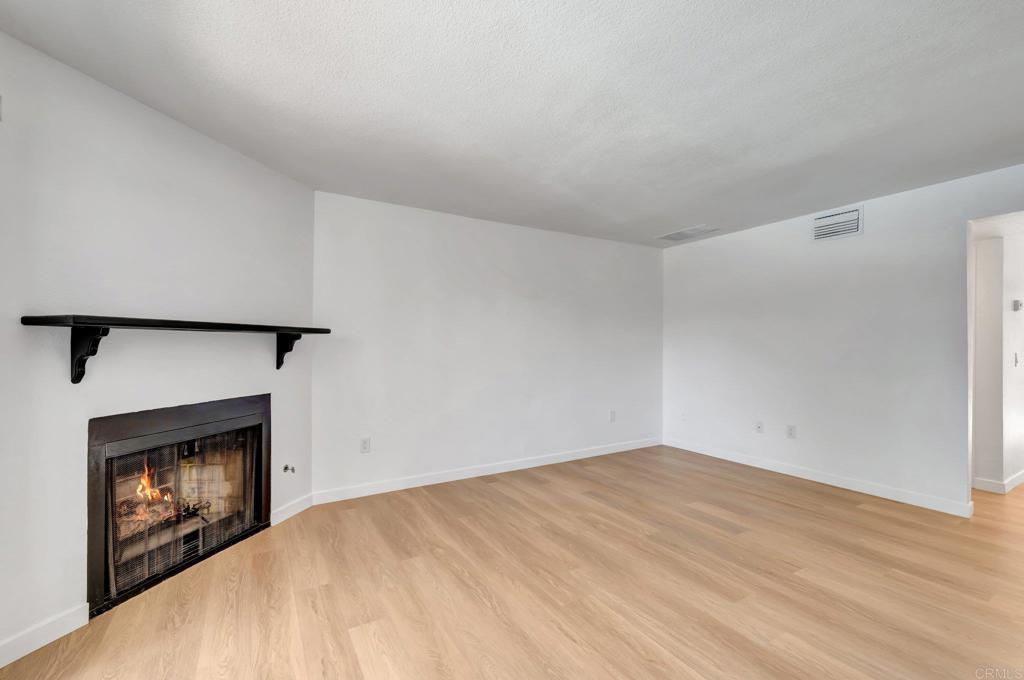 12553 Mapleview 15
