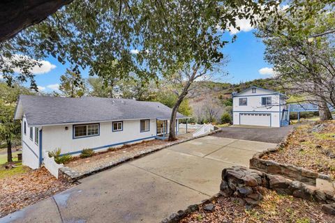17009 Iron Springs Rd Julian CA 92036