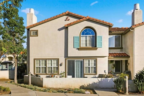 Photo of 293 Reef Point Way Way #5, Oceanside, CA 92058 (MLS # 260024199SD)