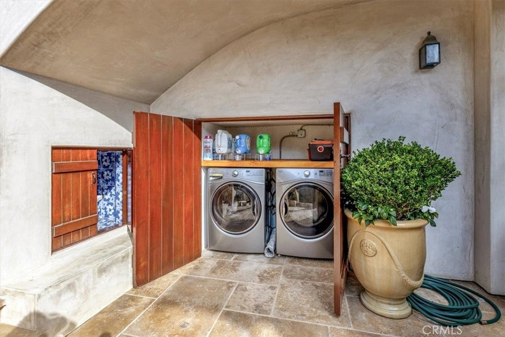 31512 Bluff, Laguna Beach CA 92651 - Photo 45
