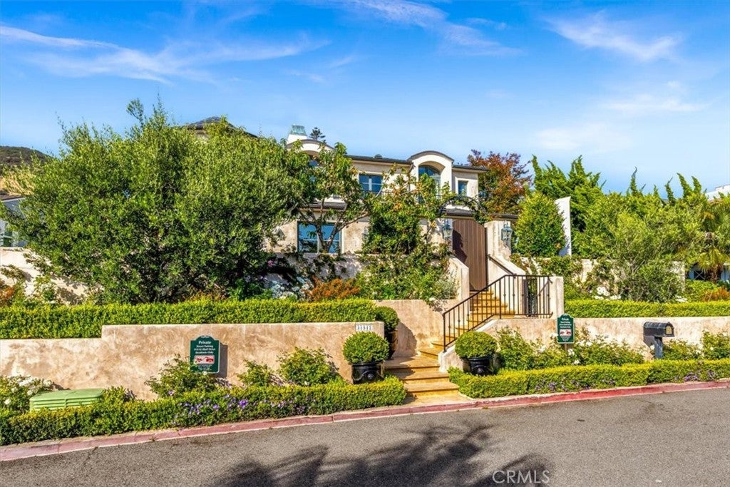 31512 Bluff, Laguna Beach CA 92651 - Photo 63