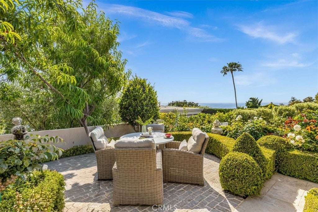 31512 Bluff, Laguna Beach CA 92651 - Photo 58