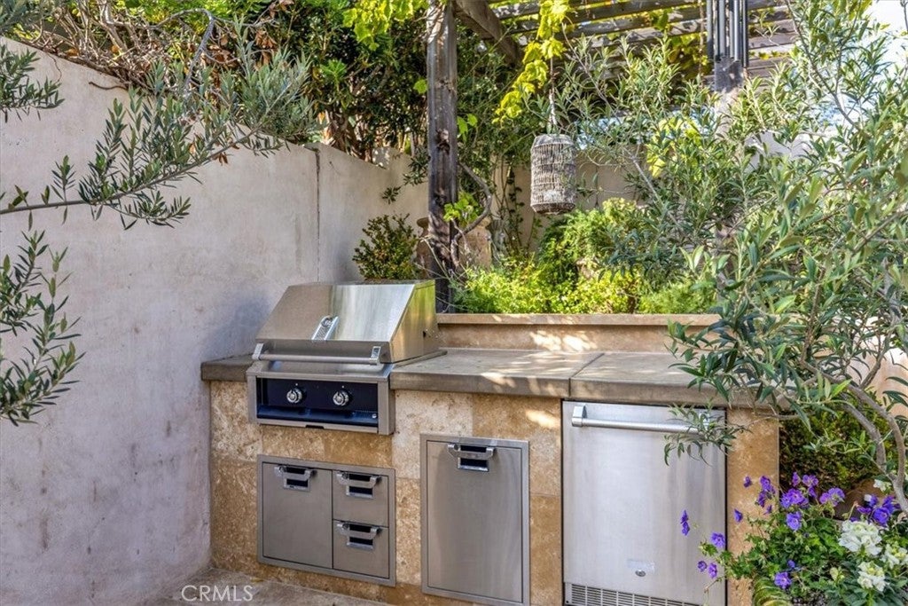 31512 Bluff, Laguna Beach CA 92651 - Photo 48