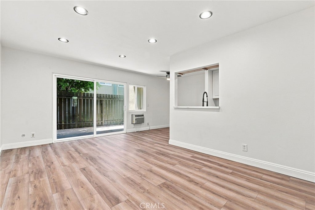 4812 Hollow Corner Rd 151, Culver City CA 90230
