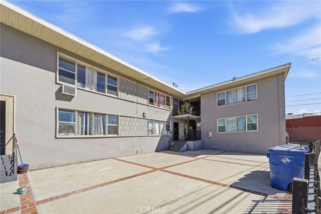 1475 Venice Blvd