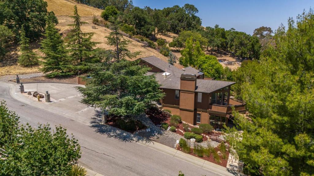 12391 Farr Ranch Court