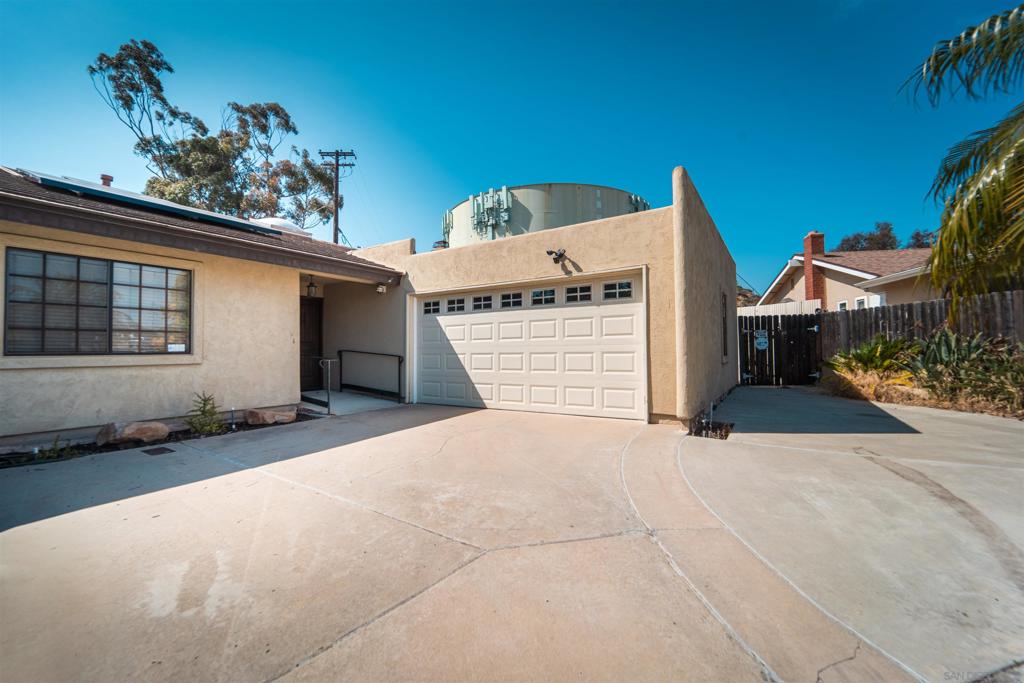 630 Myra Ave
