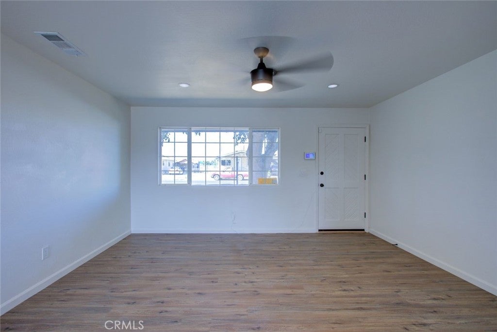 2894 Elm