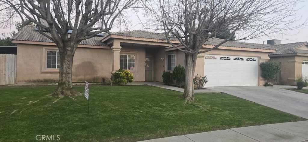 Photo of 603 Calle Del Sol St, Bakersfield, CA 93307 (MLS # SR26026420)