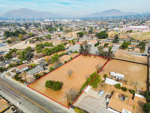 Photo of 24800 Myers Avenue, Moreno Valley, CA 92553 (MLS # OC25221182) Photo of 24800 Myers Avenue, Moreno Valley, CA 92553 (MLS # OC25221182)