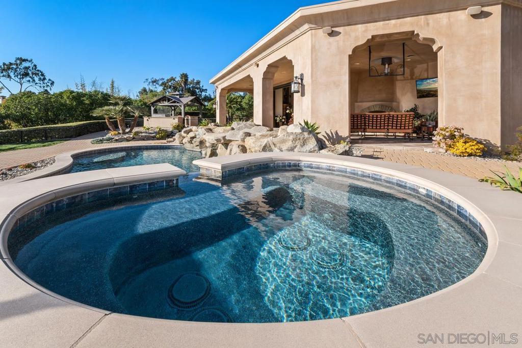 Rancho Santa Fe - Residential