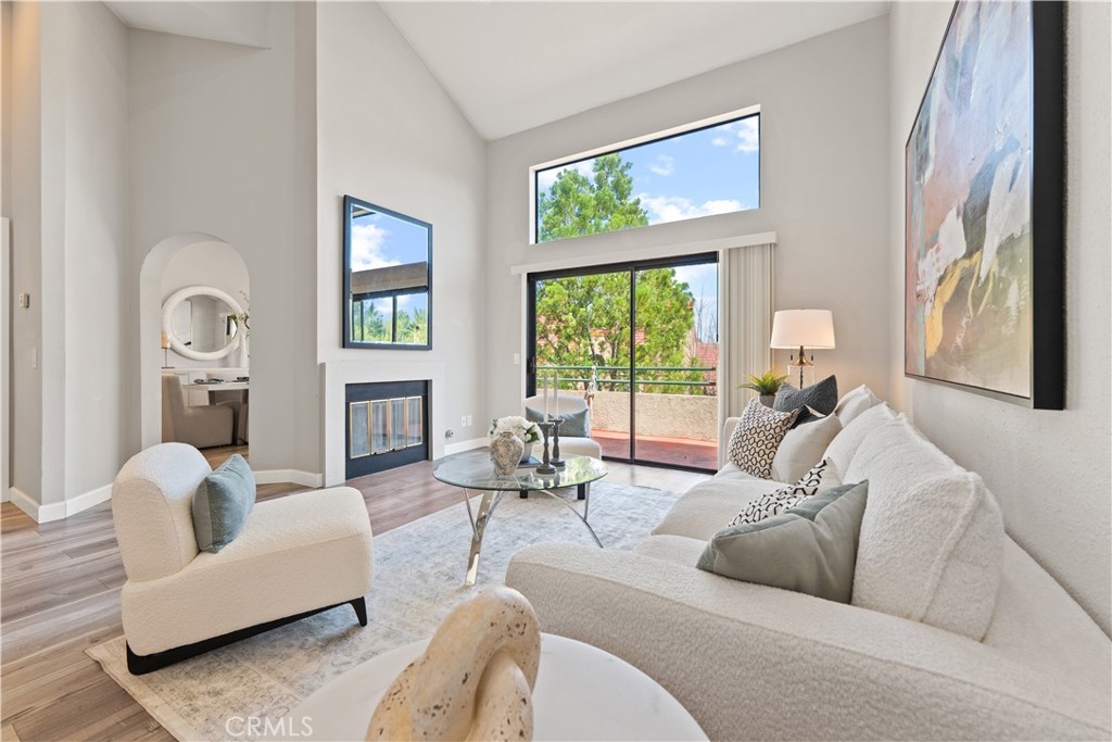 3030 la paz lane c