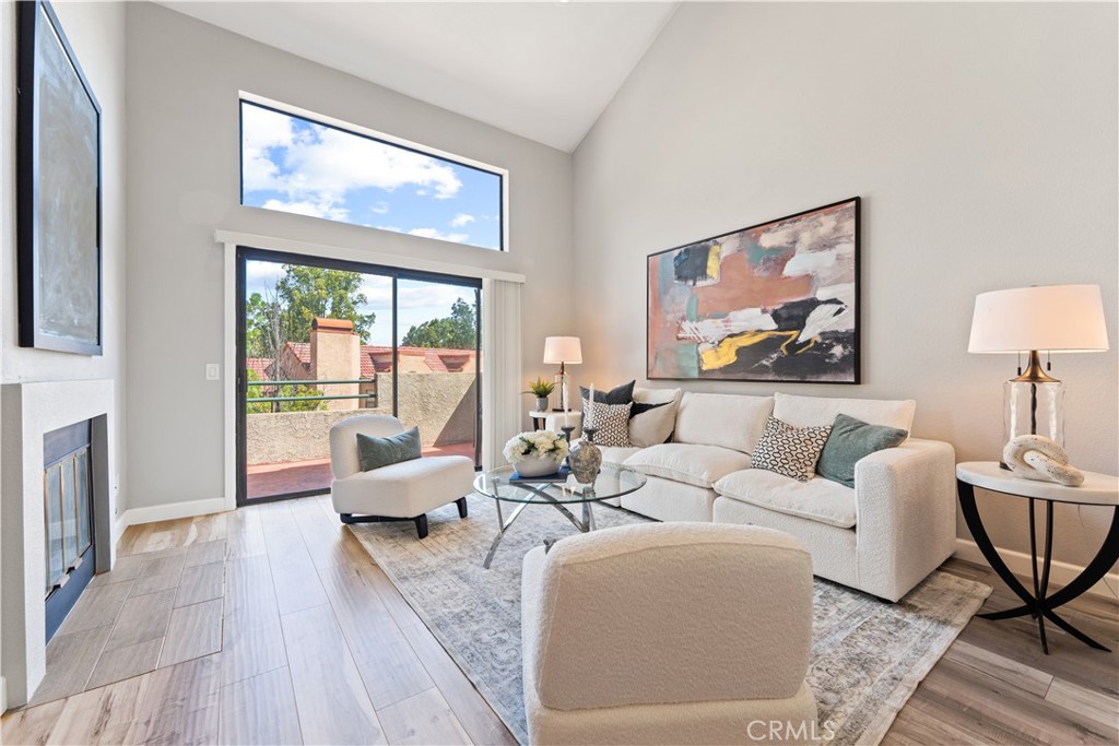 3030 la paz lane c
