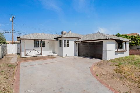 12536 Debell Pacoima CA 91331