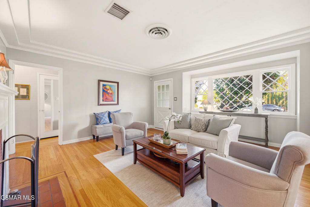 5415 Carpenter Avenue