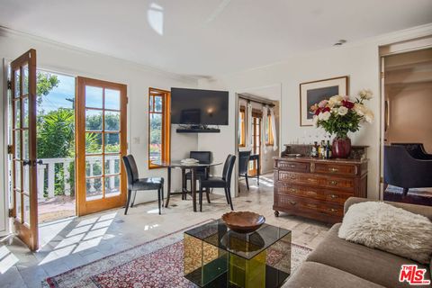 Photo of 8298 Presson Place, Los Angeles, CA 90069 (MLS # 26658881)