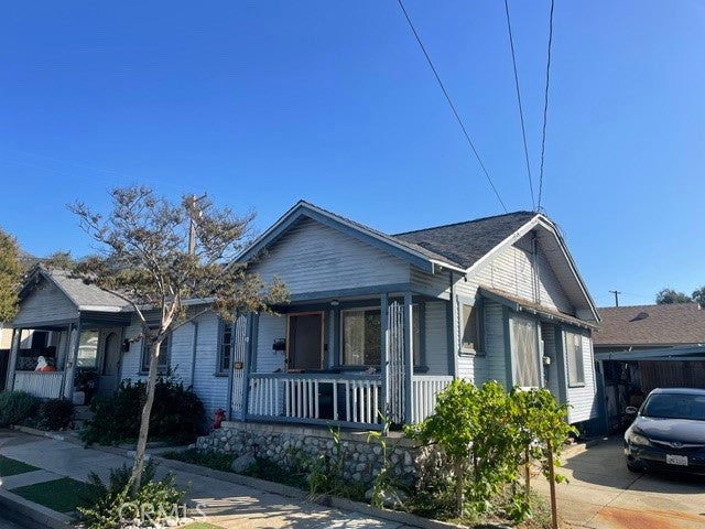 148 N Shamrock