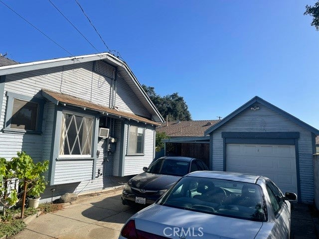 148 N Shamrock