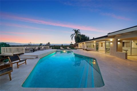 24153 Califa Street Woodland Hills CA 91367