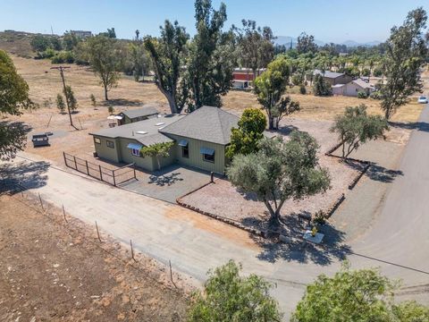 Property photo of 1077 Montecito Way, Ramona, CA 92065