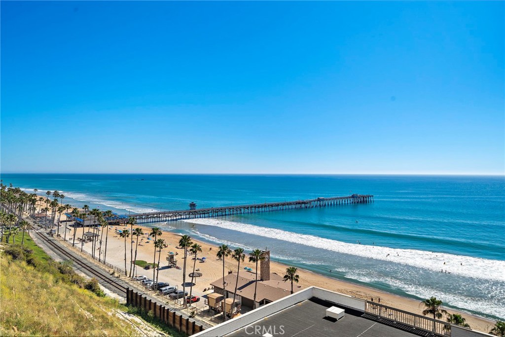 423 Avenida Granada 40