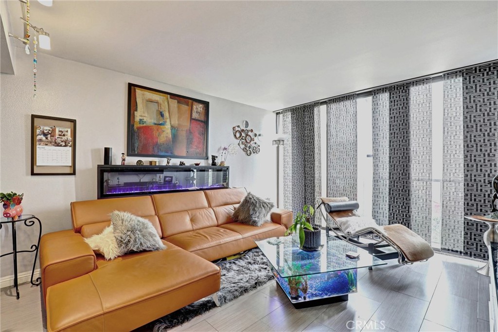 1750 E Ocean Boulevard 101