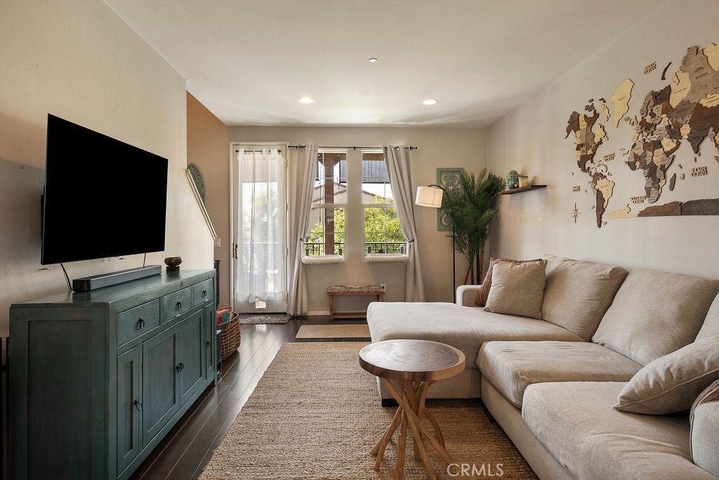 821 E Cassia E
