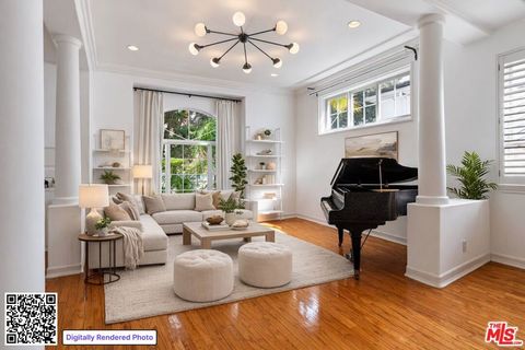 Photo of 736 Oxford Avenue, Marina Del Rey, CA 90292 (MLS # 26660025)