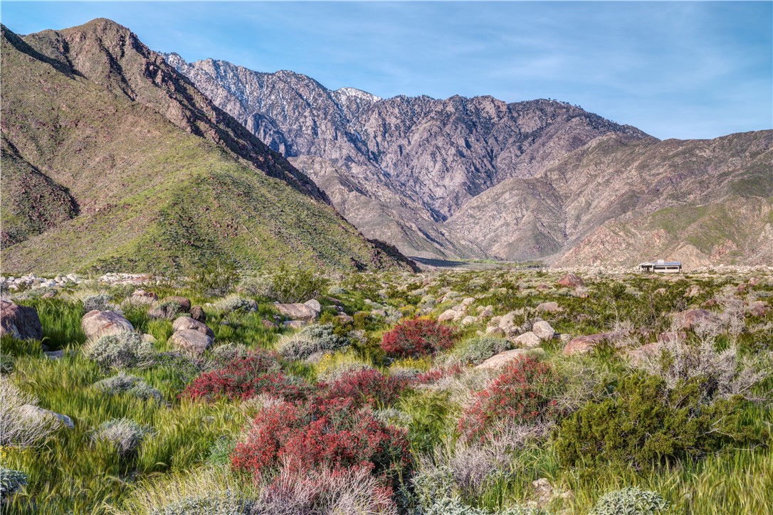 Desert Palisades - Land