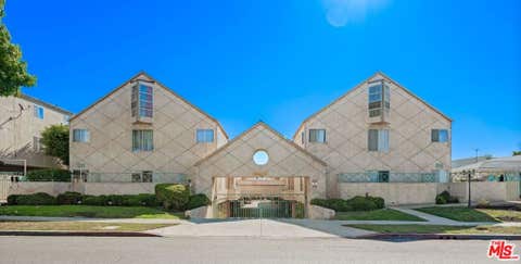 Photo of 610 VENICE Way #203, Inglewood, CA 90302 (MLS # 26849281)