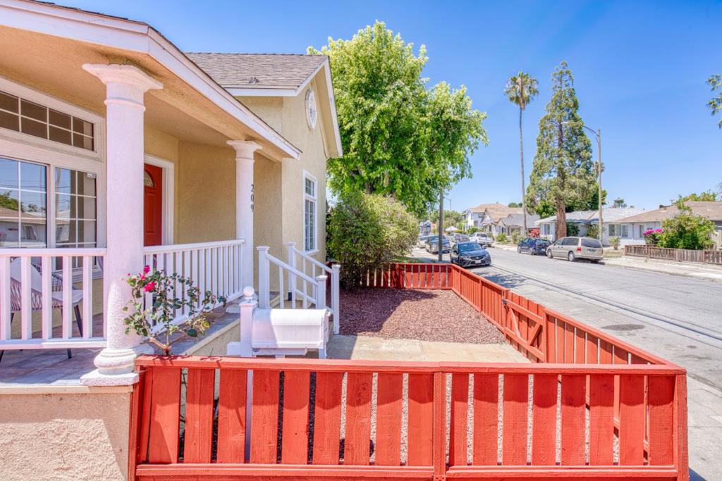 209 N 16th Street