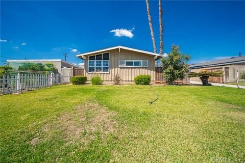 Photo of 14633 Los Fuentes, La Mirada, CA 90638 (MLS # SR25222512)