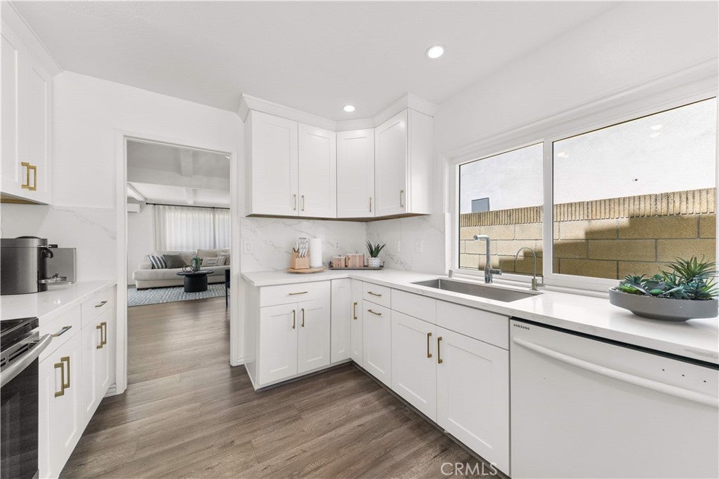 13791 Solitaire, Irvine CA 92620 - Photo 8