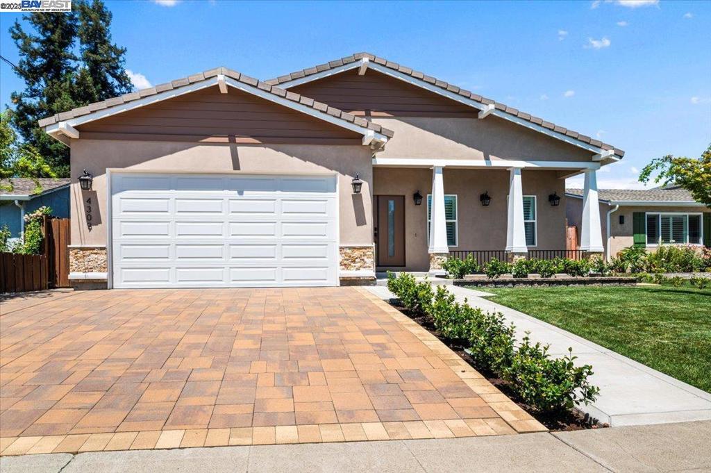 4309 BORA BORA AVE