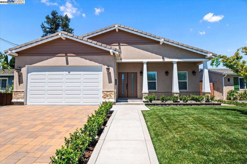 THIS PLUSH NEWLY BUILT, BARELY USED HOME IN THE VERY DESIRABLE, IRVINGTON AREA, WITH GREAT SCHOOLS IN CLOSE PROXIMITY , WITH BARELY USED NEW APPLIANCES, BOATING OF 5 BEDROOMS AND 3.5 BATHROOMS ON A SINGLE LEVEL ON A CUL-DE-SAC IS A SIGHT TO BEHOLD AND PRIDE TO OWN . VAULTED CEILINGS, FIRE SPRINKLER SYSTEM, MANICURED FRONT YARD, LOW MAINTENANCE BACKYARD, WOOD FENCES, AND CLEAN DRIVE WAY, RECESSED LIGHTING THROUGHOUT, CLOSE TO SHOPPING CENTERS, RESTAURANTS, MEDICAL CENTERS, PARK . THIS ONE IS SUCH A RARITY THAT IT'S GOING! GOING! GOING! OPEN HOUSE 1-4 PM