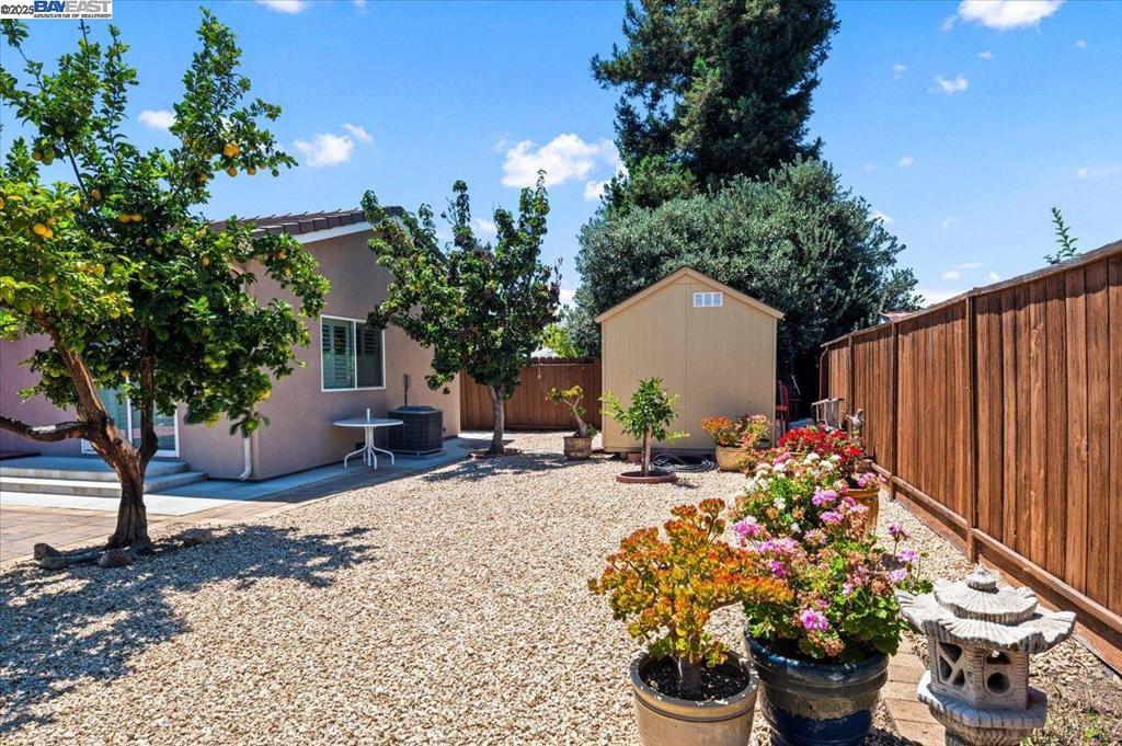 IRVINGTON AREA - Residential