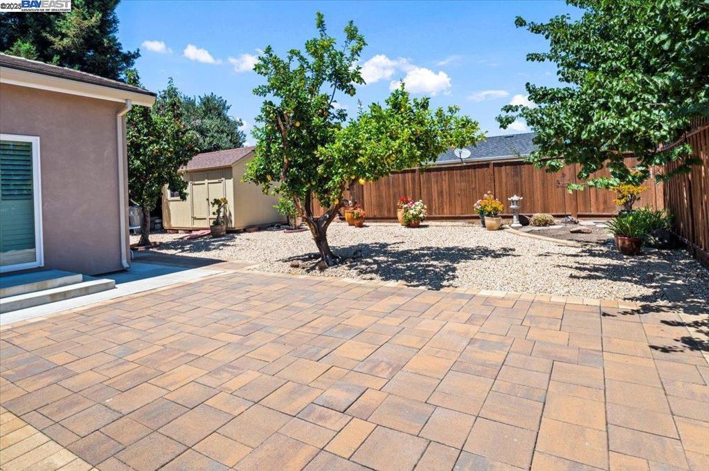 IRVINGTON AREA - Residential