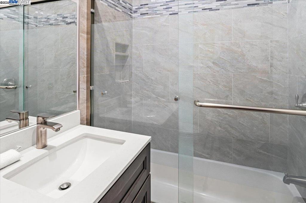 IRVINGTON AREA - Residential