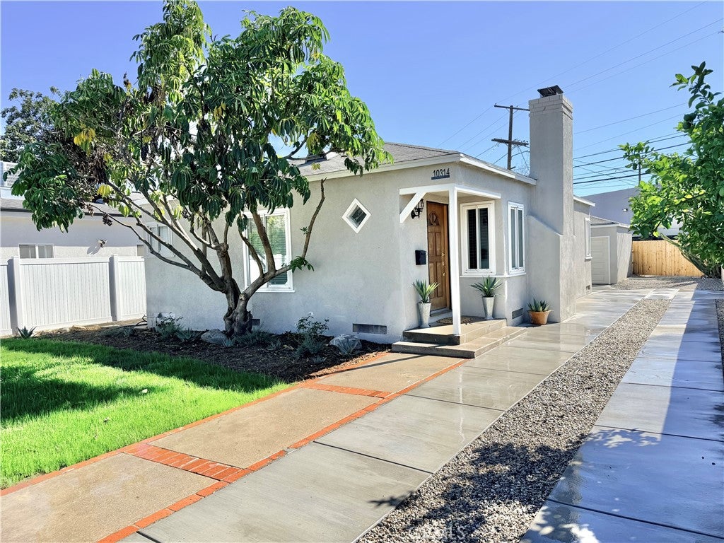 10314 Stagg Street