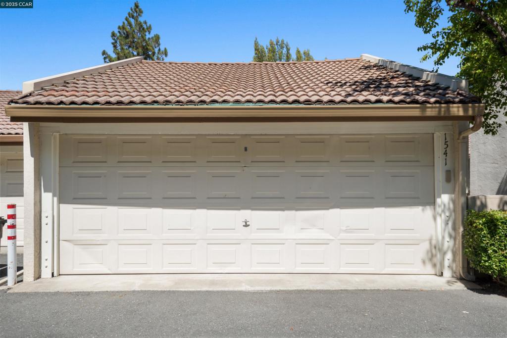LOMAS MORAGA - Residential