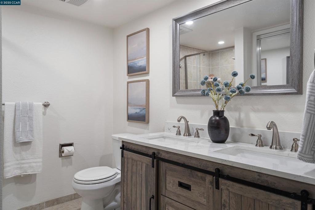 LOMAS MORAGA - Residential