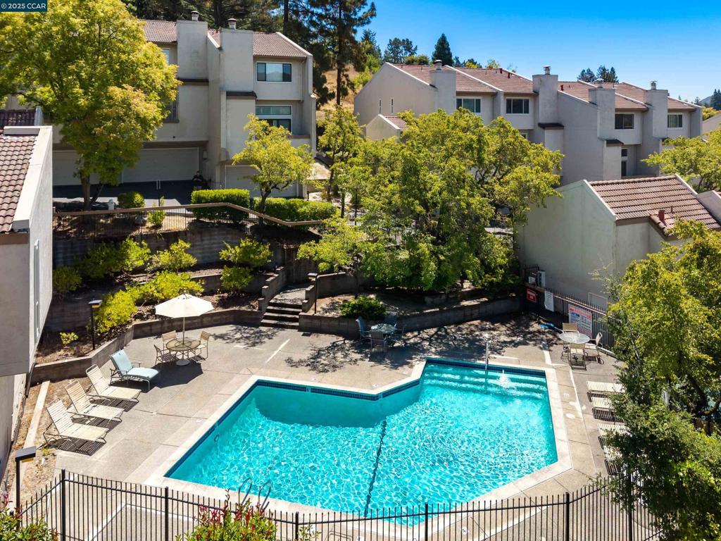 LOMAS MORAGA - Residential