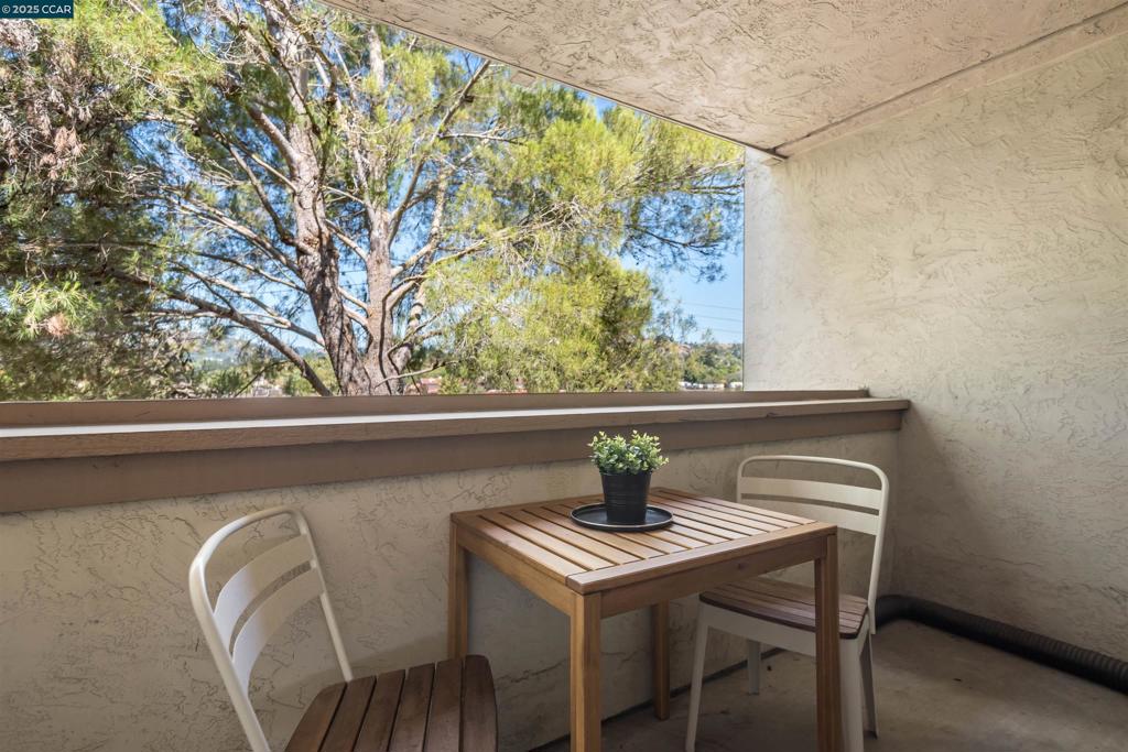 LOMAS MORAGA - Residential