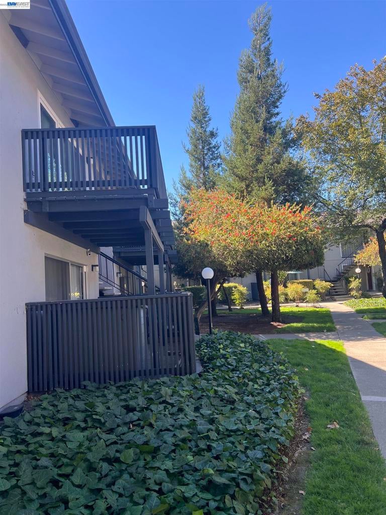 9085 Alcosta Blvd 352