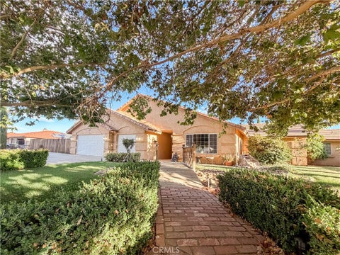 Photo of 10011 Solano RD, Victorville, CA 92392 (MLS # PW26181808)