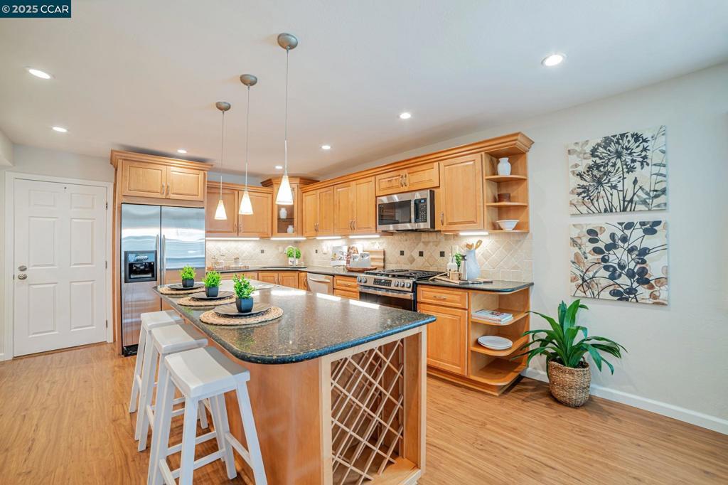 TWIN CREEKS AREA - Residential